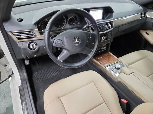 Used 2010 Mercedes-Benz E 350 Sedan image 17