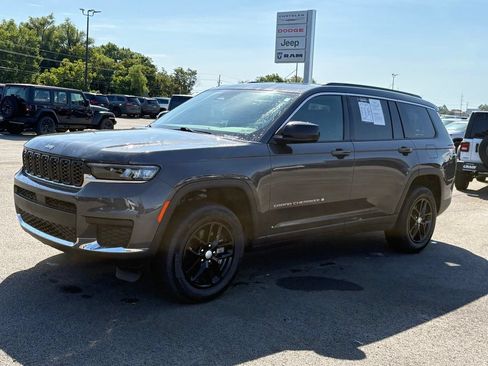 Used 2025 Jeep Grand Cherokee L Laredo w/ Luxury Tech Group I AWD/4WD image 3