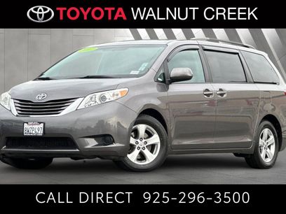 Used 2017 Toyota Sienna LE