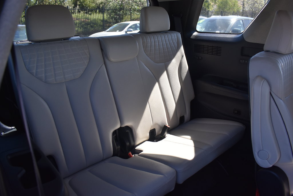Certified 2023 Hyundai Palisade Limited FWD image 15