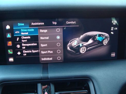 Used 2022 Porsche Taycan image 22