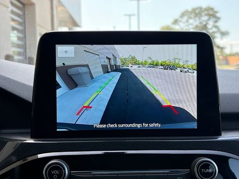 Used 2025 Ford Escape ST-Line image 15