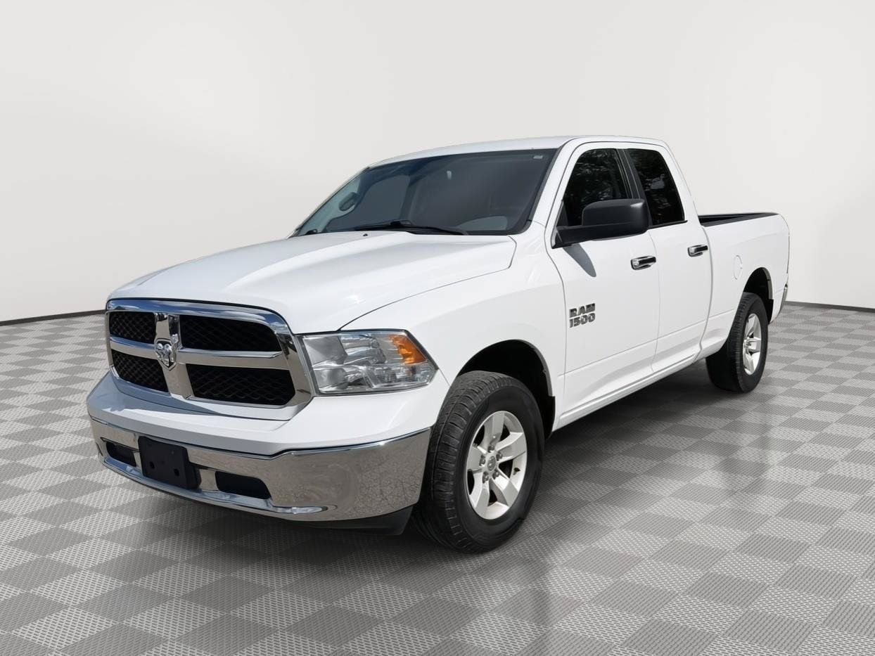 Used 2016 RAM 1500 Classic SLT AWD/4WD image 3