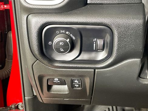 Used 2022 RAM 1500 Big Horn image 10
