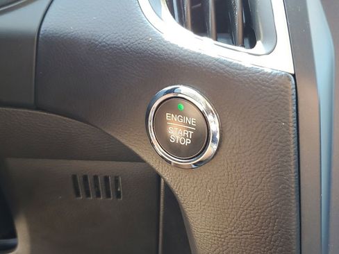 Used 2023 Ford Edge SEL image 25