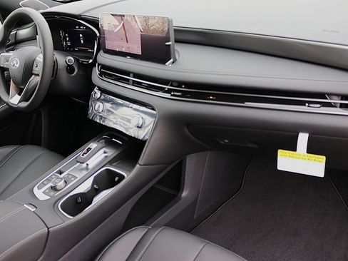 Certified 2025 INFINITI QX60 Luxe w/ Black Edition image 25