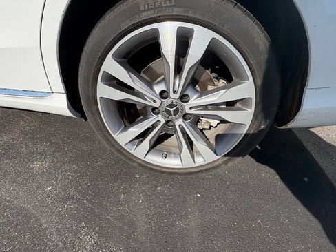 Used 2019 Mercedes-Benz C 300 4MATIC Sedan image 10