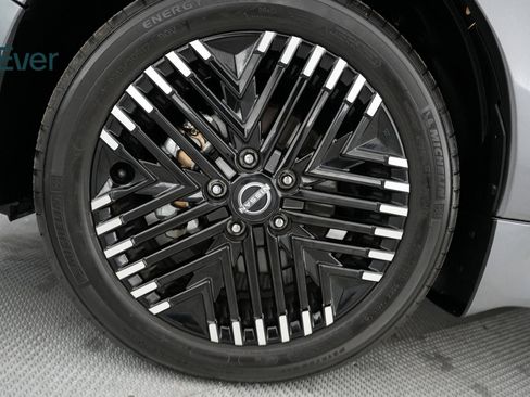 Used 2024 Nissan Leaf SV Plus image 18