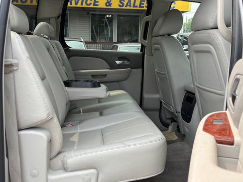 Used 2012 Chevrolet Silverado 2500 LTZ w/ LTZ Plus Package AWD/4WD image 18