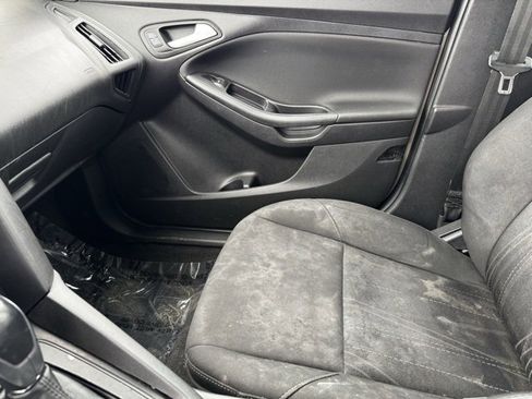 Used 2015 Ford Focus SE image 19
