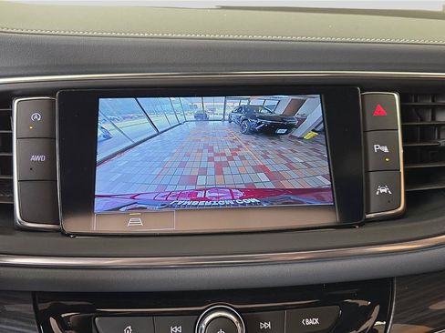 Used 2024 Buick Enclave Essence w/ Experience Buick Package AWD/4WD image 22