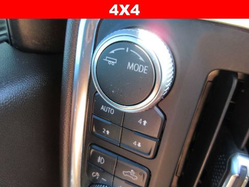 Used 2020 GMC Sierra 1500 SLT w/ SLT Premium Plus Package AWD/4WD image 34