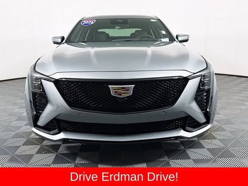 Used 2026 Cadillac CT5 V w/ Technology Package image 2