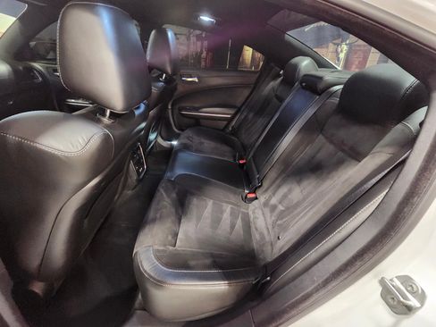 Used 2019 Dodge Charger Scat Pack w/ Dynamics Package image 19