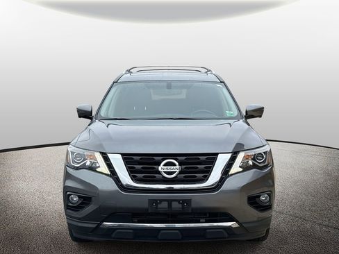 Used 2018 Nissan Pathfinder Platinum image 5