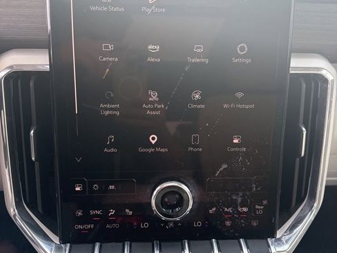 Used 2024 GMC Acadia Denali w/ Super Cruise Package FWD image 13