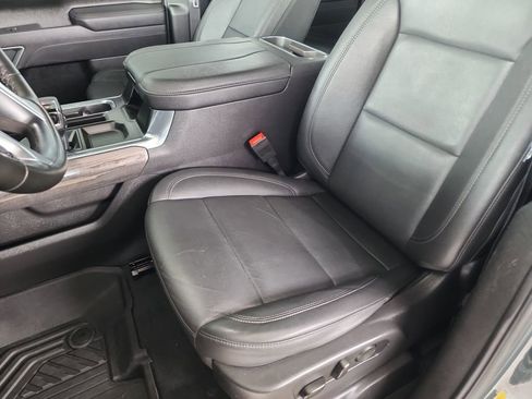 Used 2025 Chevrolet Silverado 1500 LTZ w/ LTZ Premium Package AWD/4WD image 18