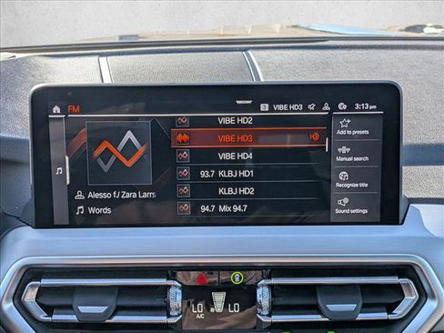 Used 2025 BMW X4 xDrive30i image 12