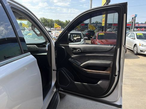 Used 2020 Chevrolet Tahoe LS AWD/4WD image 22