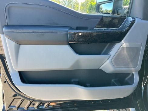 New 2026 Ford F250 XLT w/ XLT Premium Package AWD/4WD image 12