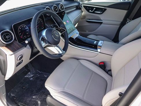 New 2026 Mercedes-Benz GLC 300 image 16