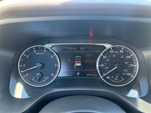 Used 2023 Nissan Rogue SV AWD/4WD image 22