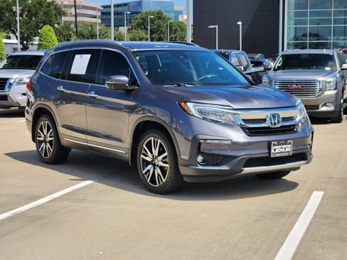 Used 2020 Honda Pilot Touring image 3