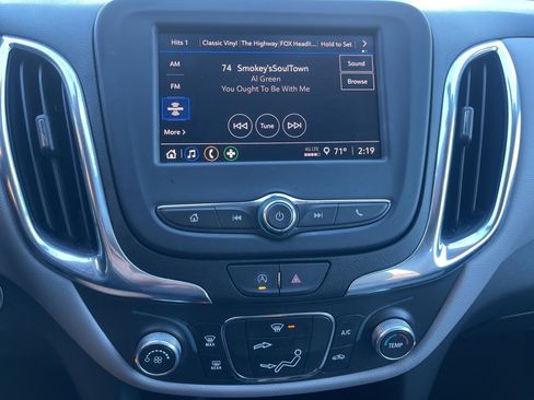 Used 2022 Chevrolet Equinox LS image 12