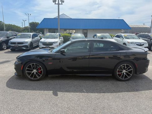 Used 2016 Dodge Charger R/T Scat Pack w/ Beats Audio Group RWD image 3