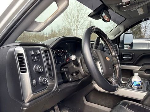 Used 2018 Chevrolet Silverado 2500 LTZ w/ Duramax Plus Package image 8