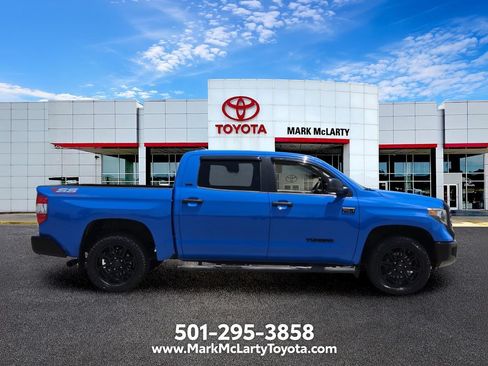 Used 2020 Toyota Tundra SR5 w/ SR5 Upgrade Package AWD/4WD image 6