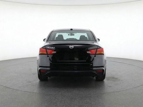 Used 2025 Nissan Altima 2.5 SV FWD image 7