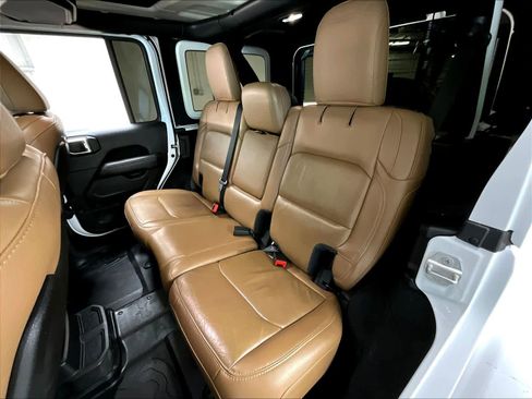 Used 2021 Jeep Wrangler Unlimited Rubicon image 28