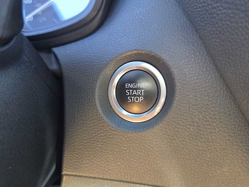 Certified 2024 Toyota Corolla SE image 32