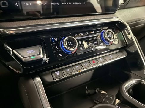 Used 2025 GMC Sierra 2500 Denali w/ Denali Reserve Package image 43