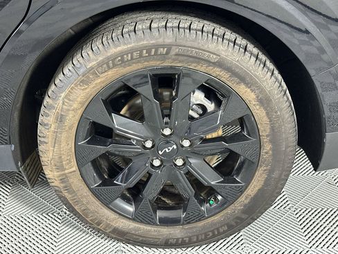 Used 2022 Kia Carnival SX Prestige FWD image 10