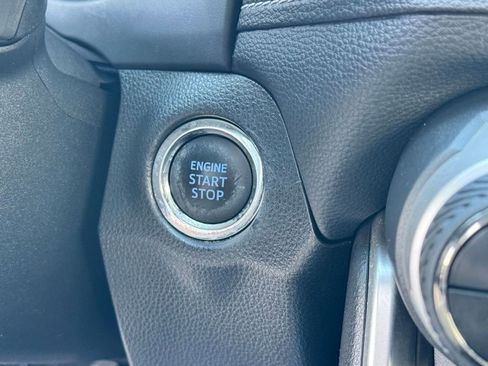 Used 2019 Toyota RAV4 Limited w/ Advanced Technology Package AWD/4WD image 19