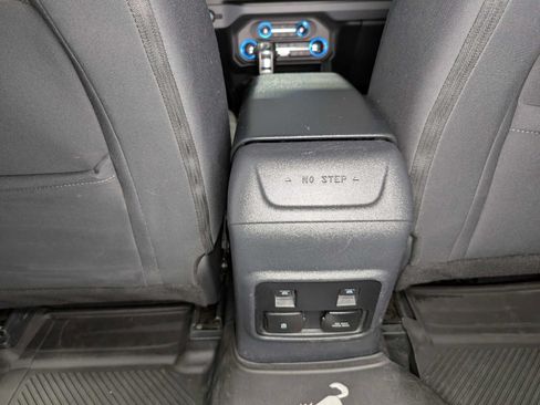 Used 2022 Ford Bronco Big Bend w/ Sasquatch Package AWD/4WD image 20