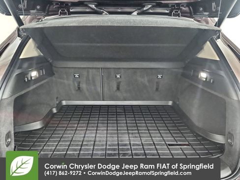 Used 2023 Buick Envision Avenir image 25