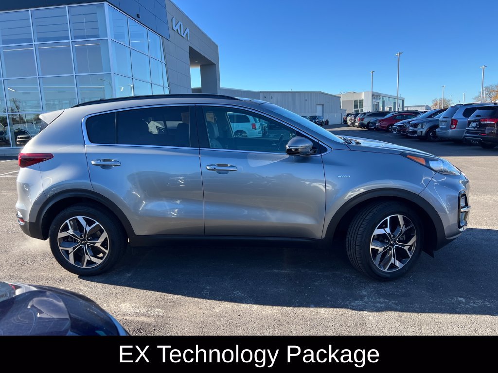 Used 2021 Kia Sportage EX w/ EX Technology Package AWD/4WD image 2