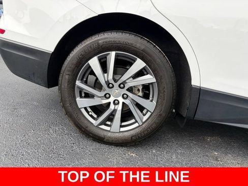 Used 2022 Chevrolet Equinox Premier w/ LPO, Floor Liner Package FWD image 7