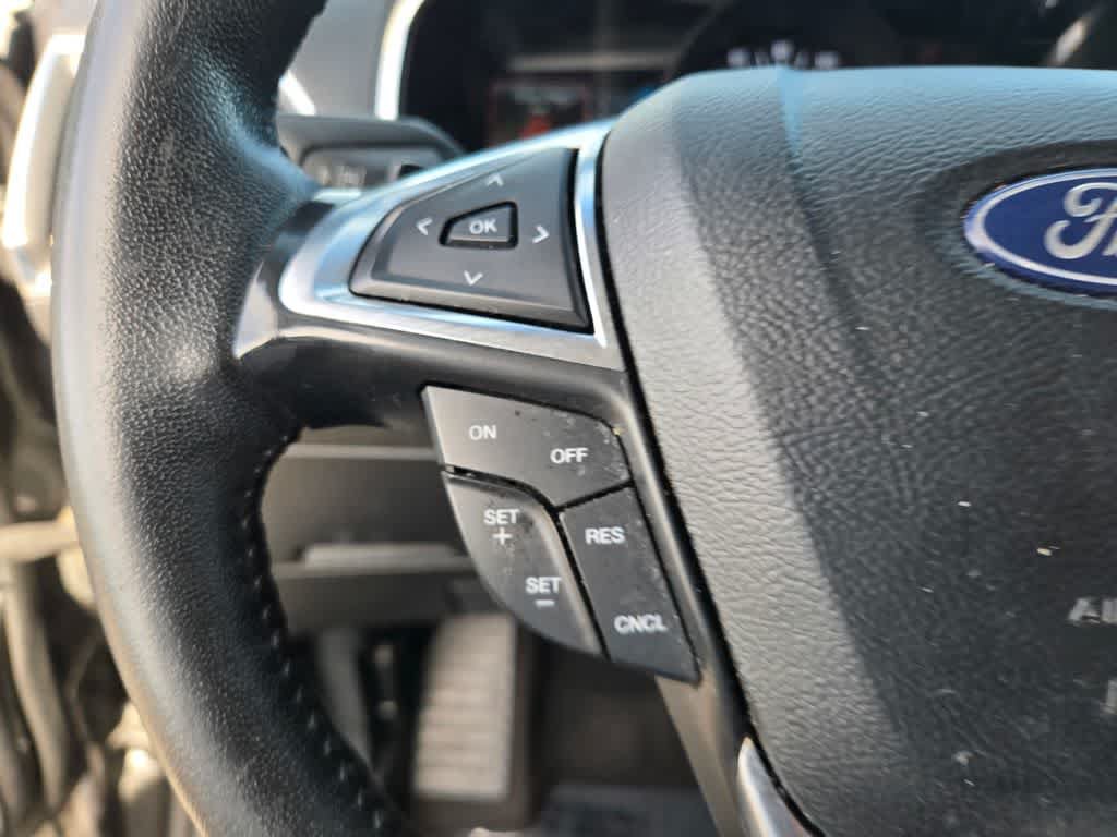 Used 2019 Ford Edge Titanium AWD/4WD image 21