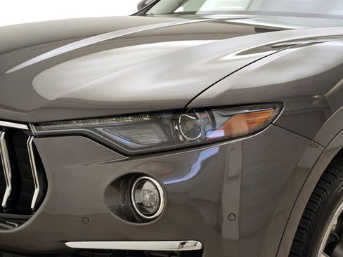 Certified 2022 Maserati Levante GT AWD/4WD image 5