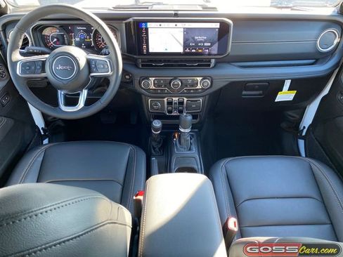 New 2025 Jeep Wrangler Unlimited Sahara image 10