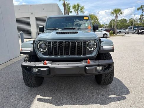 Used 2025 Jeep Gladiator Mojave AWD/4WD image 3