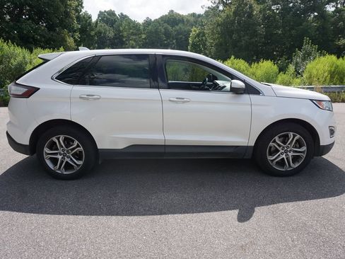 Used 2015 Ford Edge Titanium w/ Equipment Group 301A FWD image 22
