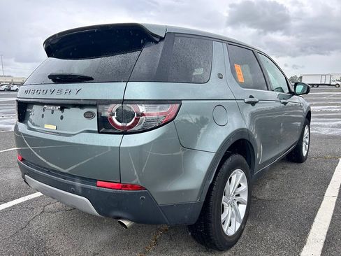 Used 2017 Land Rover Discovery Sport HSE AWD/4WD image 3