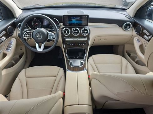 Used 2022 Mercedes-Benz GLC 300 4MATIC image 12