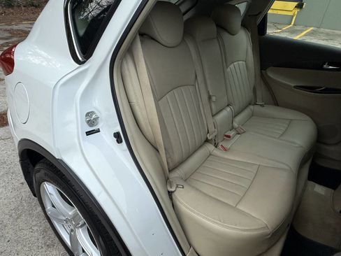 Used 2011 INFINITI EX35 Journey w/ Premium Pkg image 19