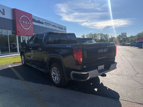 Used 2019 GMC Sierra 1500 SLT w/ SLT Premium Plus Package AWD/4WD image 3